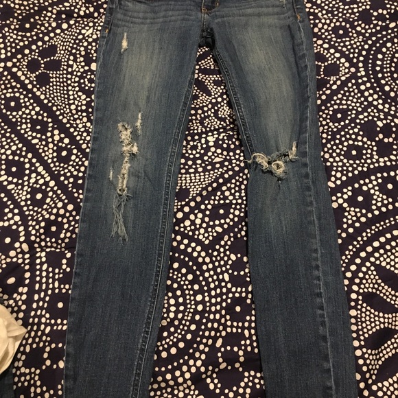 Hollister jeans - Picture 2 of 6